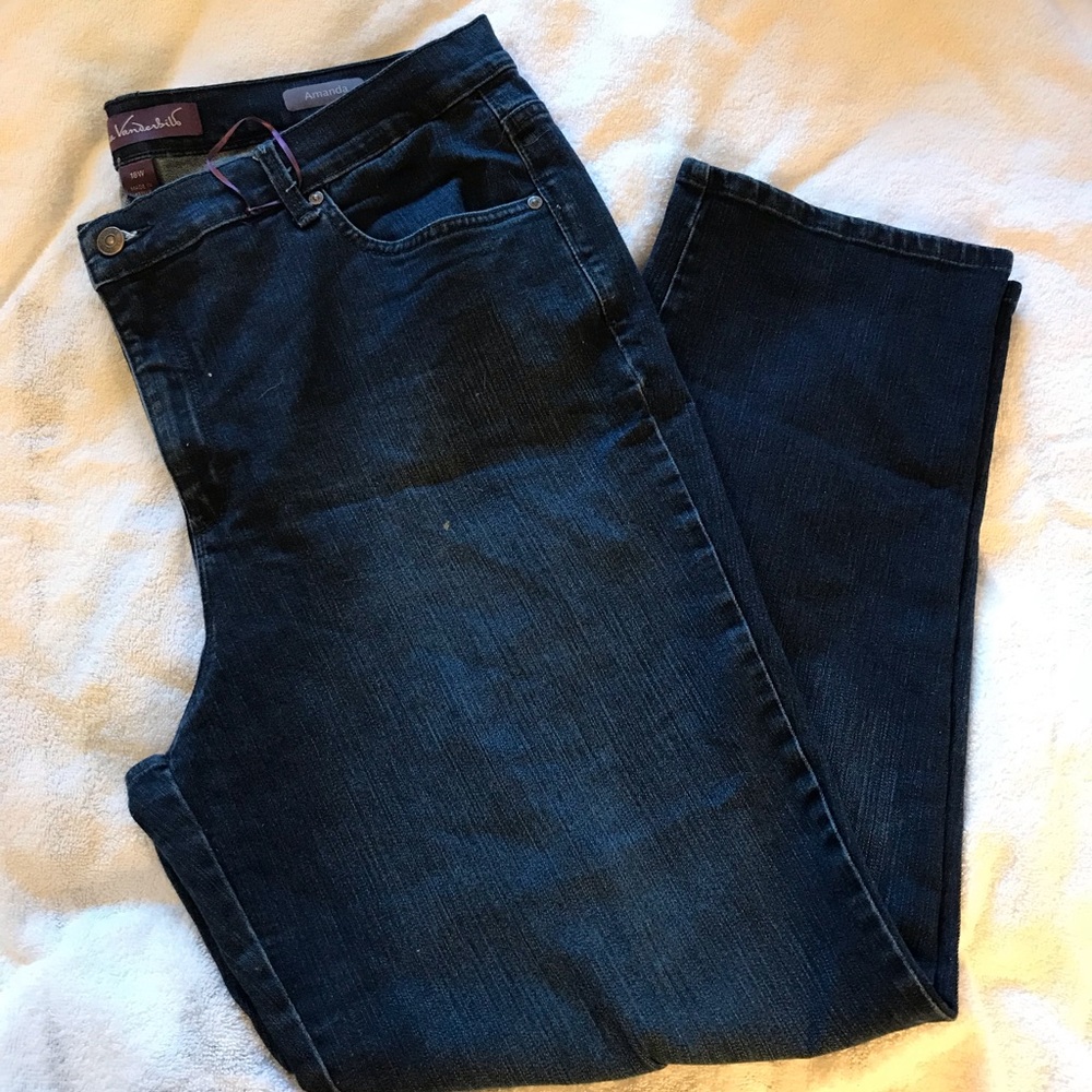 Gloria Vanderbilt jeans